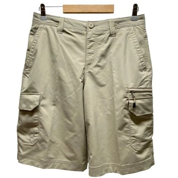 George Performance Cargo Shorts Men's 30" Khaki Knee Length Easy Care UPF 30 NWT - Picture 1 of 13
